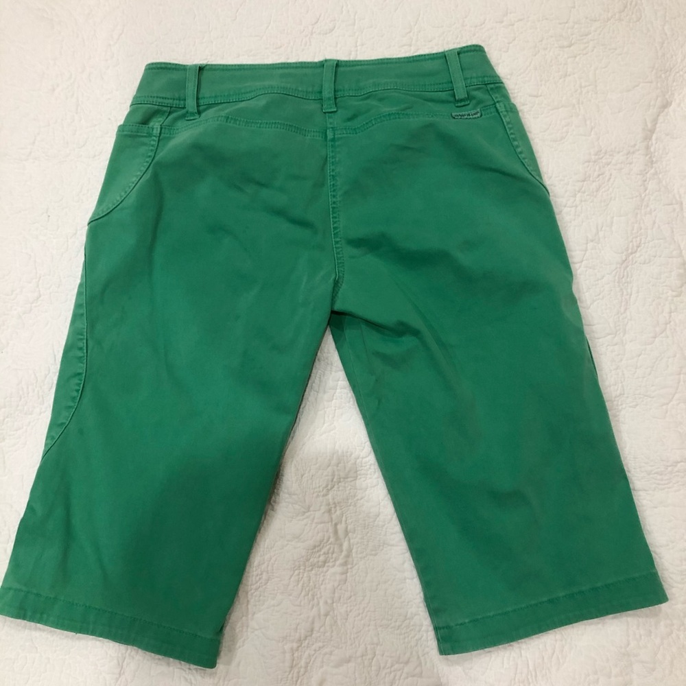 Guess Capris - image 2